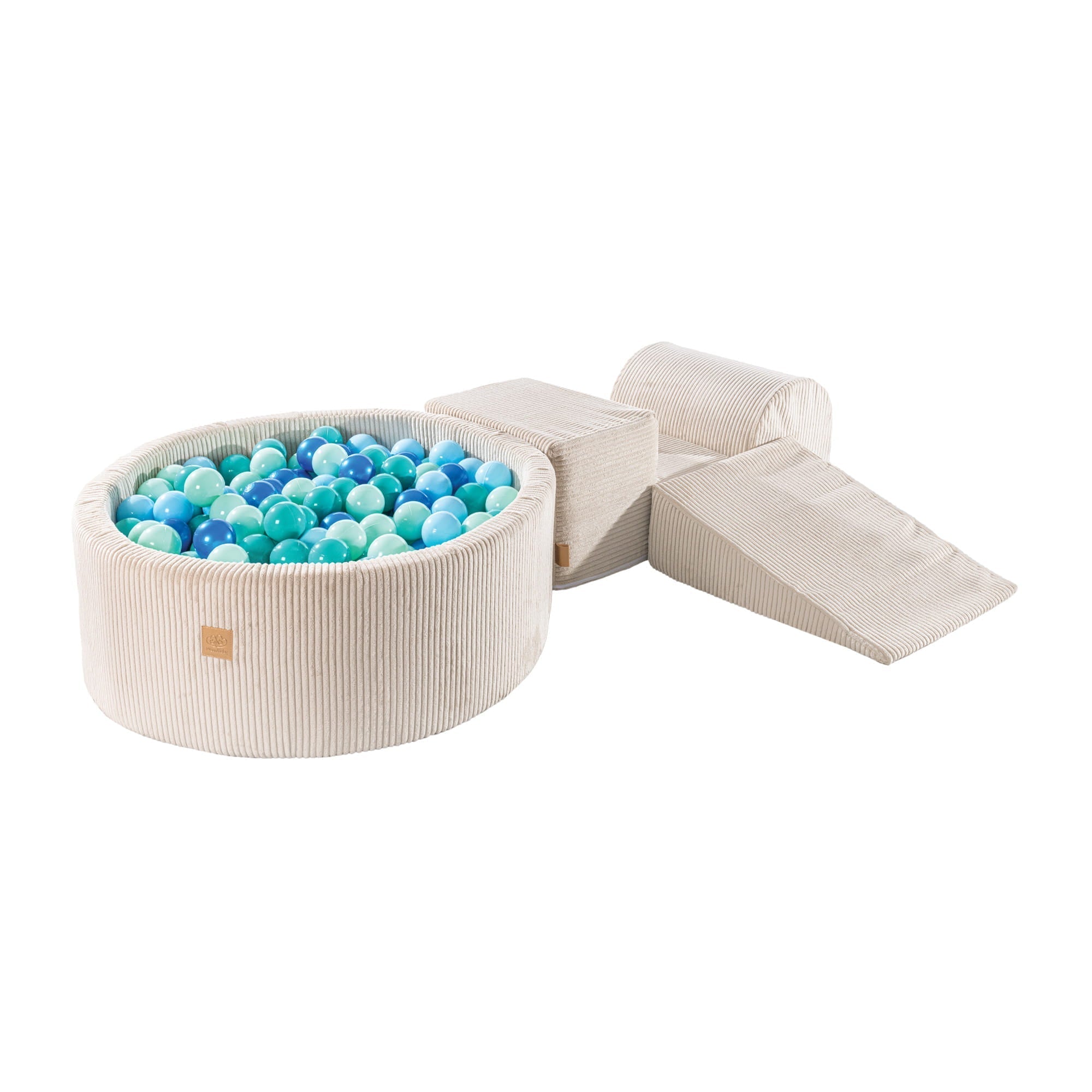 Loc de joacă estetic din spumă cu 4 elemente